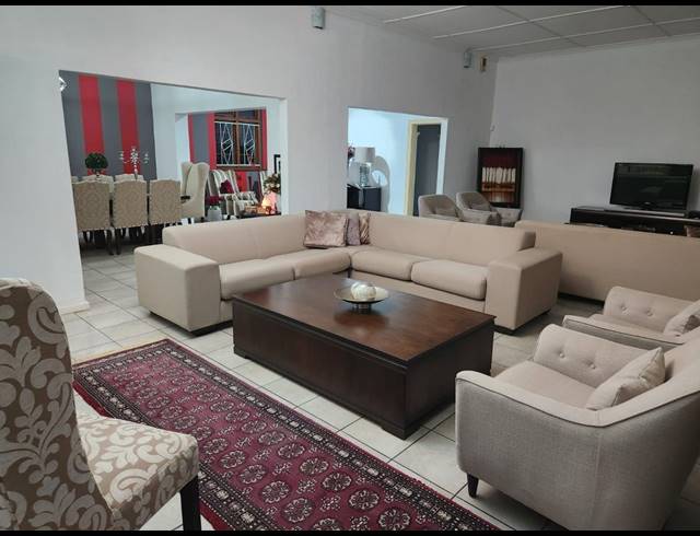 4 bed property to rent in WORCESTER CENTRAL